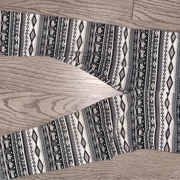 Little Lass Gray Knit Sweater &Matching Leggings 18m - Picture 8 of 8